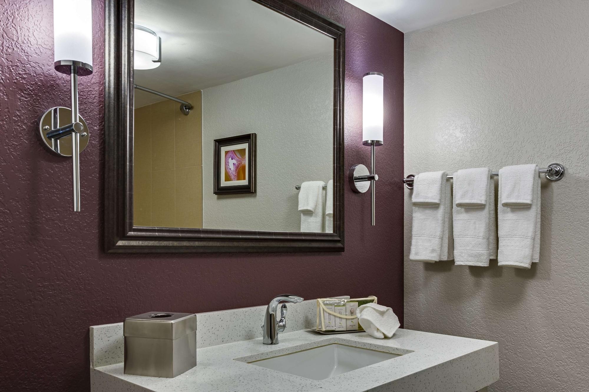 Doubletree By Hilton Orlando East - Ucf Area