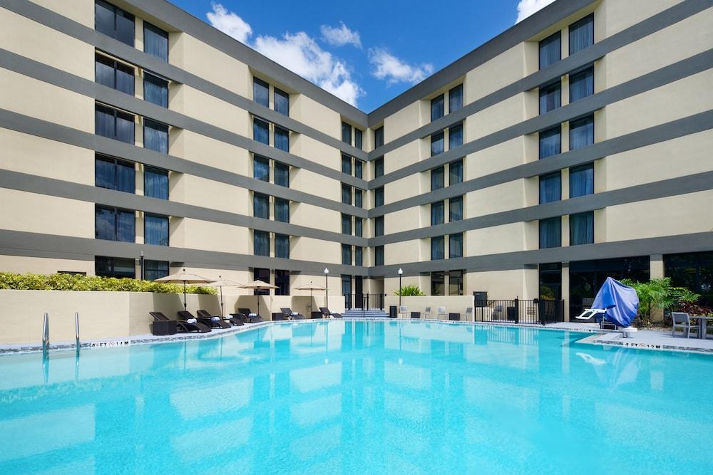 Doubletree By Hilton Orlando East - Ucf Area Hotel